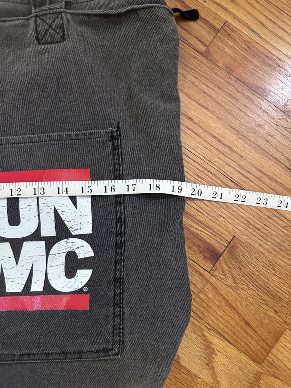TYPO/RUN DMC COLLAB VINTAGE-STYLE LARGE GREY CANVAS TOTE BAG - Picture 6 of 11